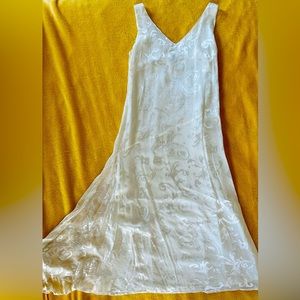 90’s/00’s style white midi dress